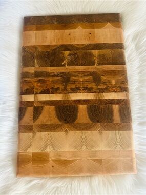 Handmade End Grain maple Wood Cutting Board - Natural Brown Tones‎